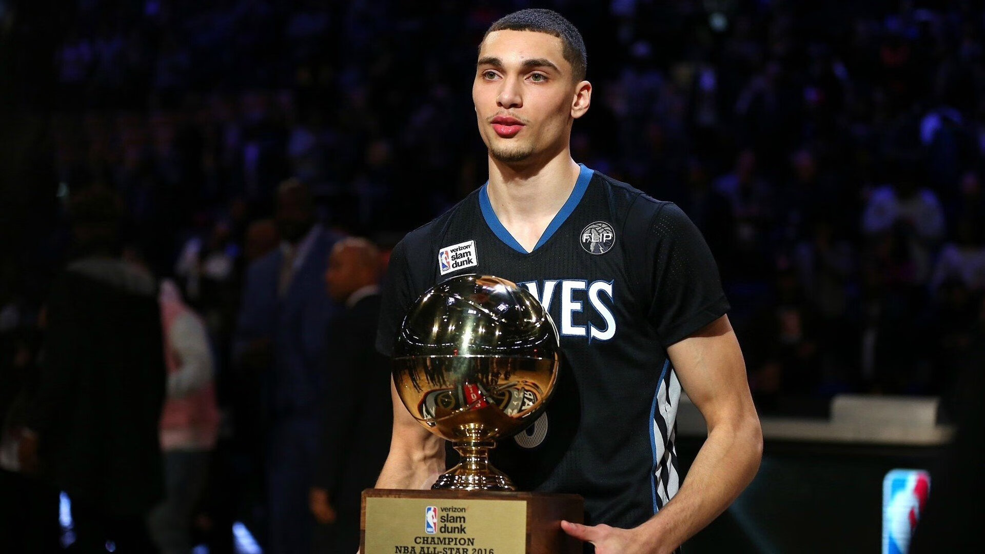 2026世界杯A组惊天夜,阿联酋2-1险胜哥伦比亚,范戴克绝杀!替补奇兵改写历史